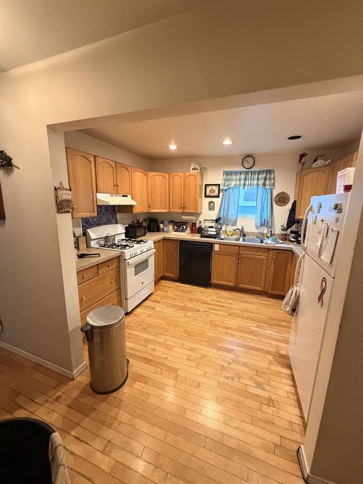 226 D St Nw - Photo 2 of 6