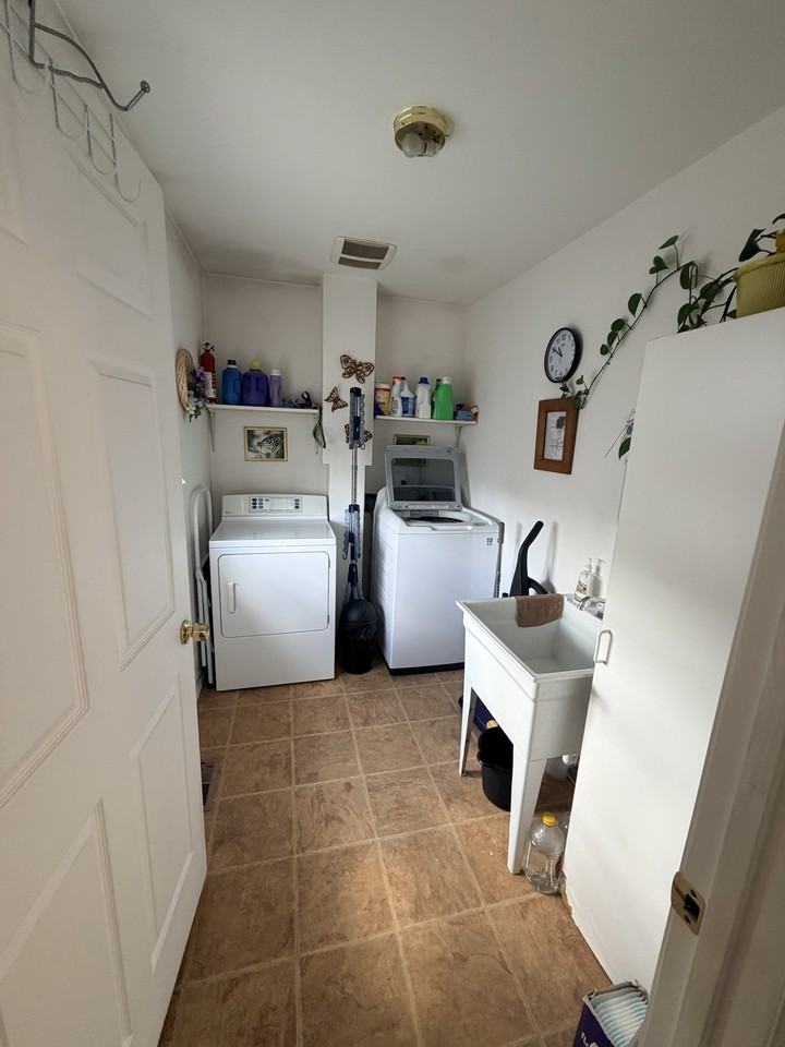 226 D St Nw - Photo 4 of 6