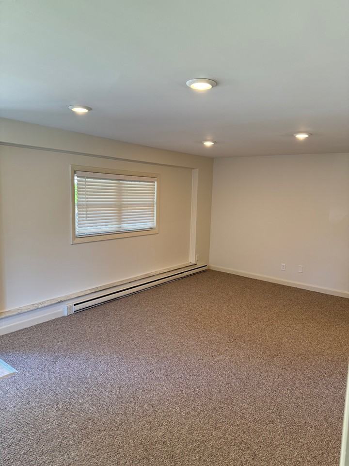 4600 Post Road - Photo 6 of 23