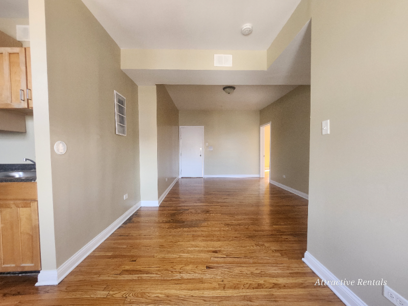 1550 N Parkside Ave #205 - Photo 2 of 9