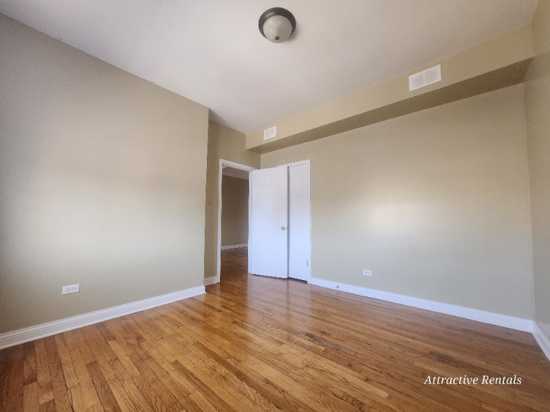 1550 N Parkside Ave #205 - Photo 7 of 9