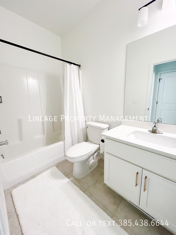 543 S 1040 W - Photo 5 of 6