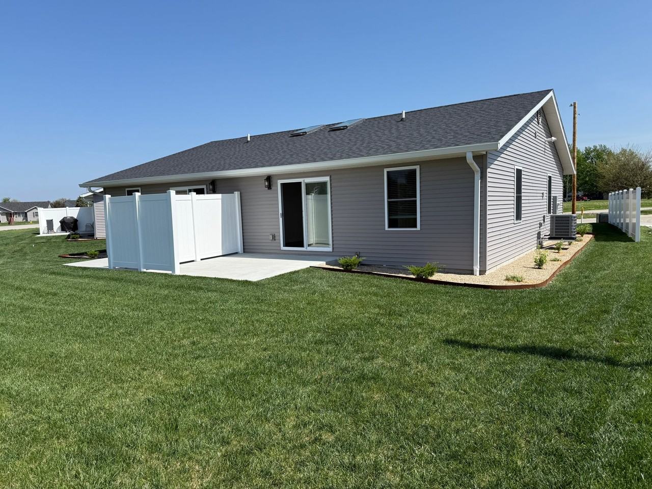 1486 Kays Ct - Photo 2 of 14