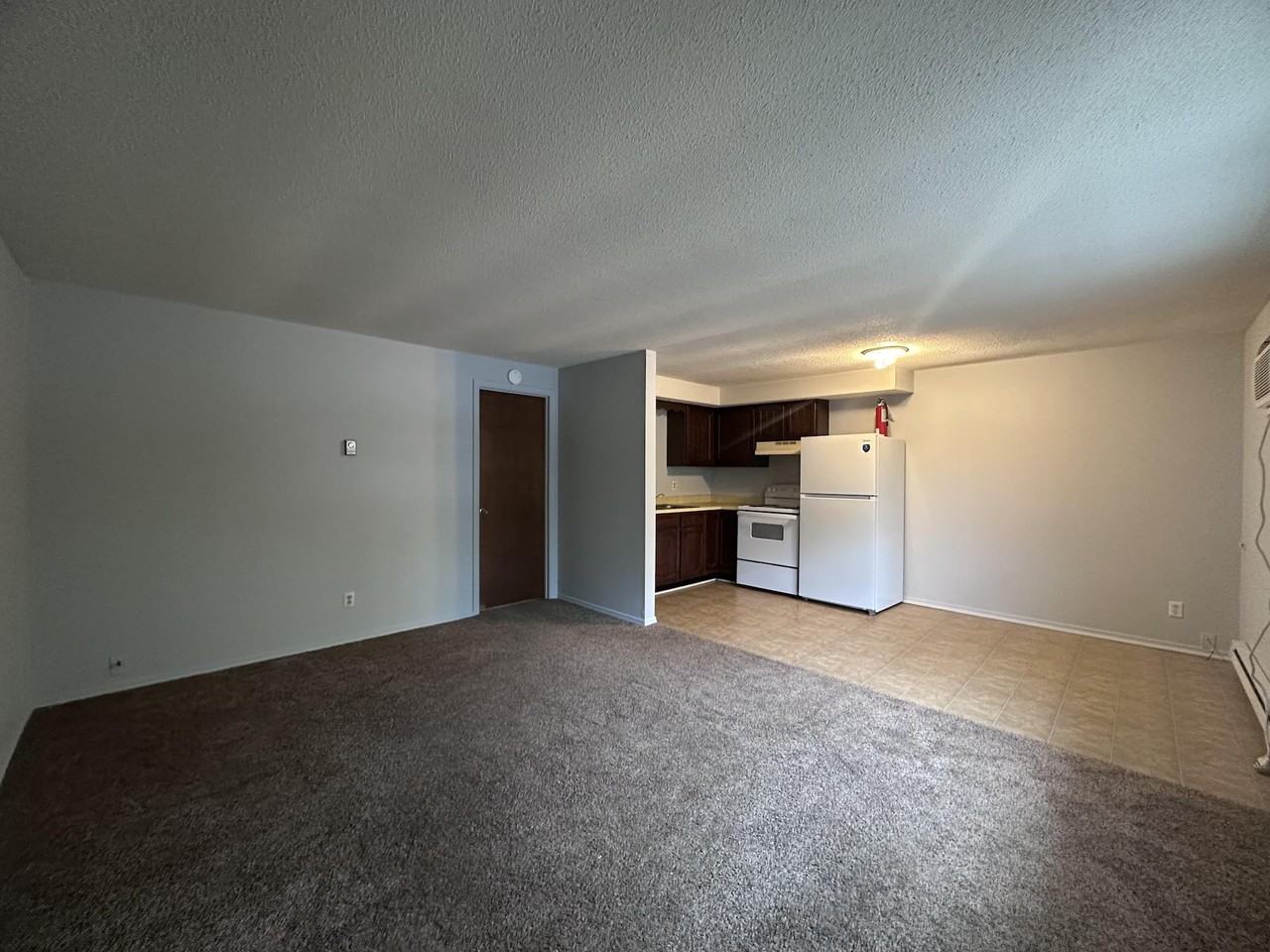 408 W Main St Apt 4 #W - Photo 6 of 9