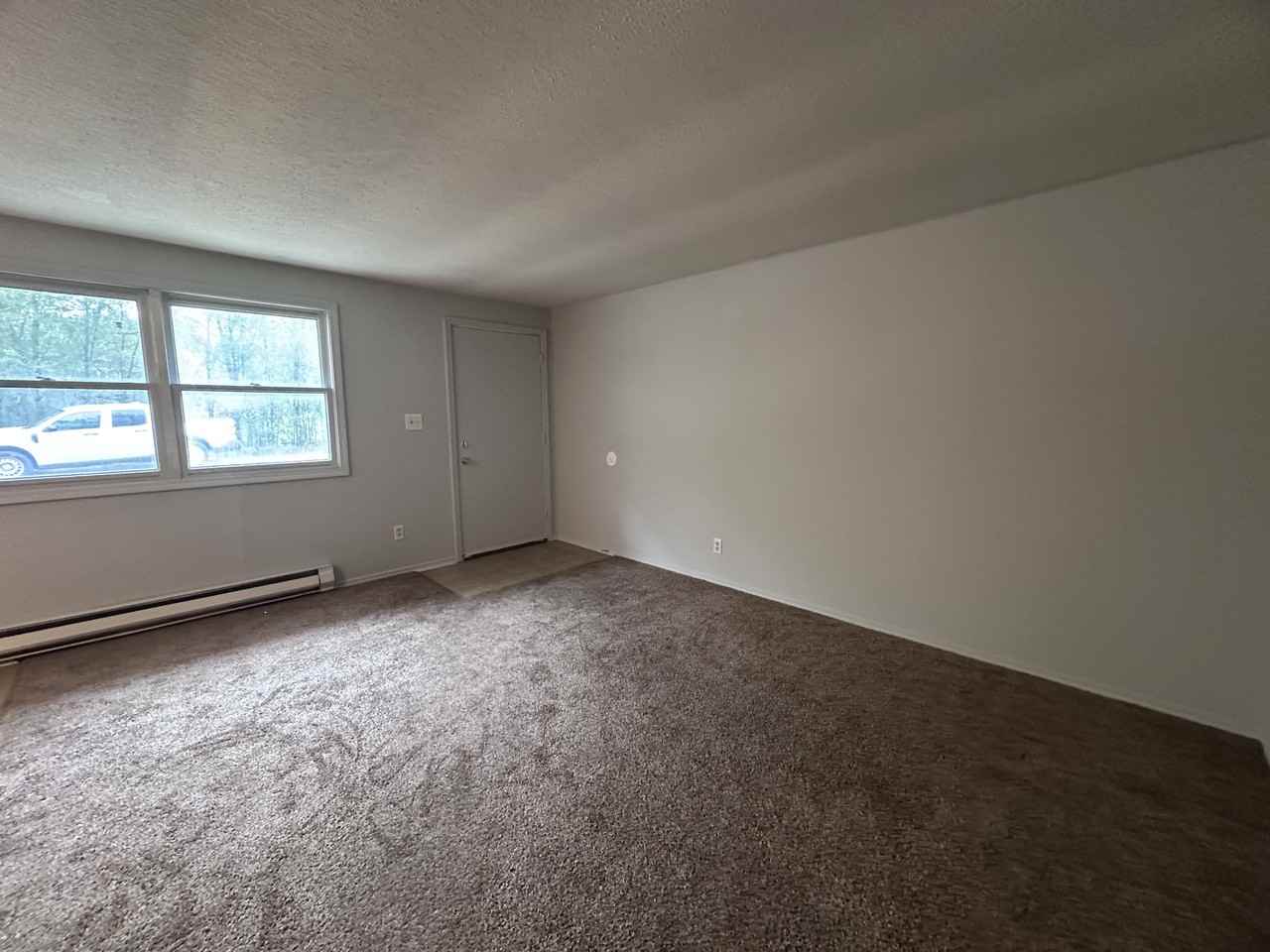 408 W Main St Apt 4 #W - Photo 7 of 9