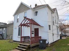 featured image of 450 Allyn St #1