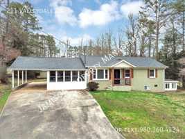 featured image of 211 Valleydale Dr