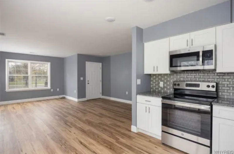 12 Sundridge Dr - Photo 4 of 13