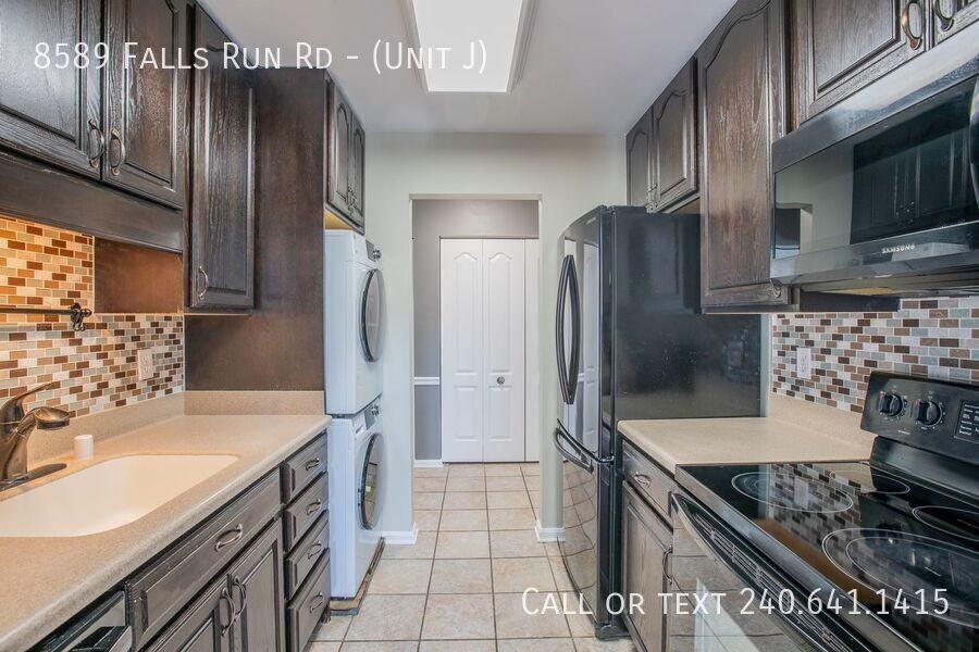 8589 Falls Run Rd - Photo 7 of 25