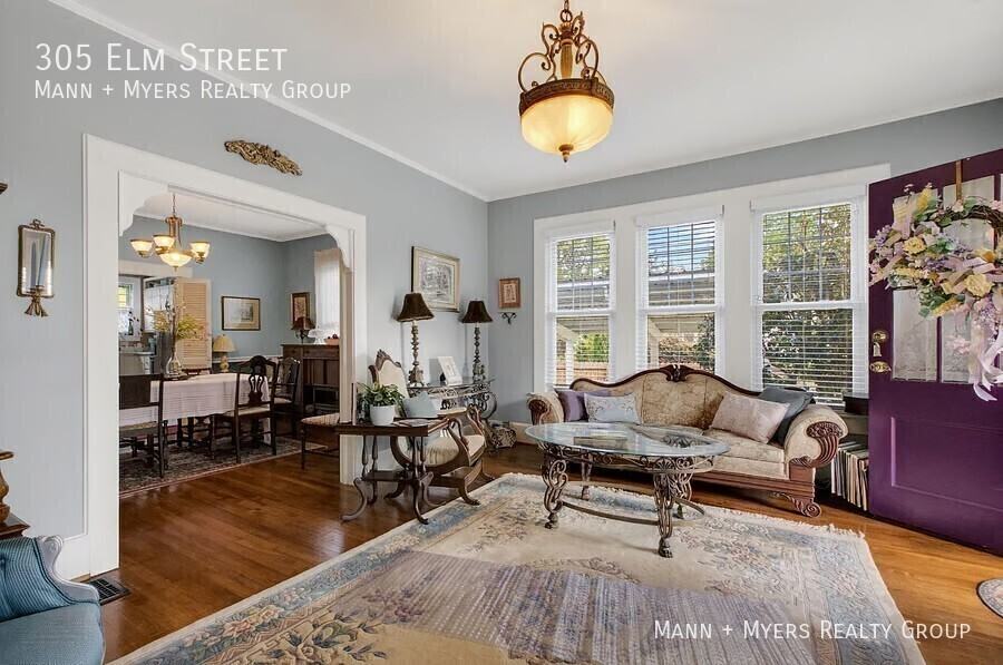 305 Elm St - Photo 5 of 31