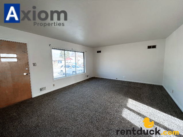 420 Packard Ave - Photo 6 of 25