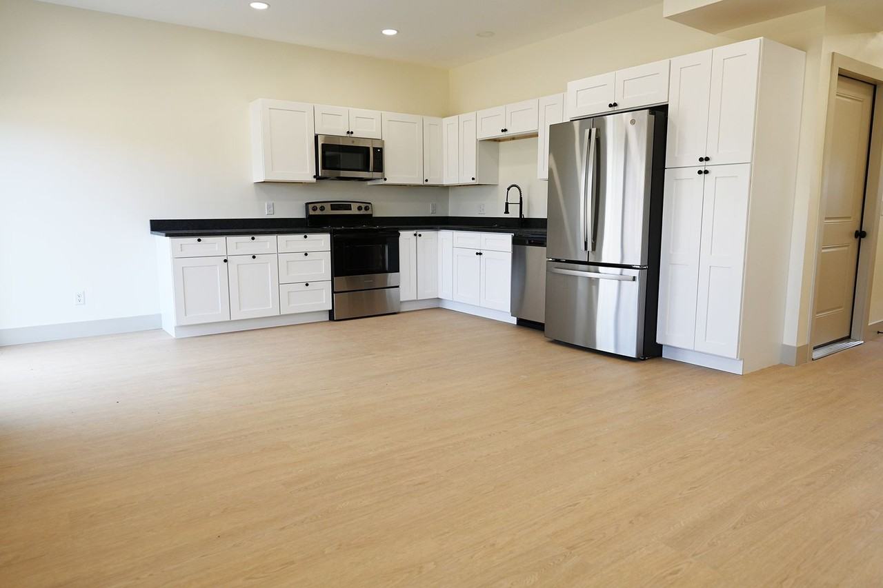 166 Brushwood Dr - Photo 6 of 20