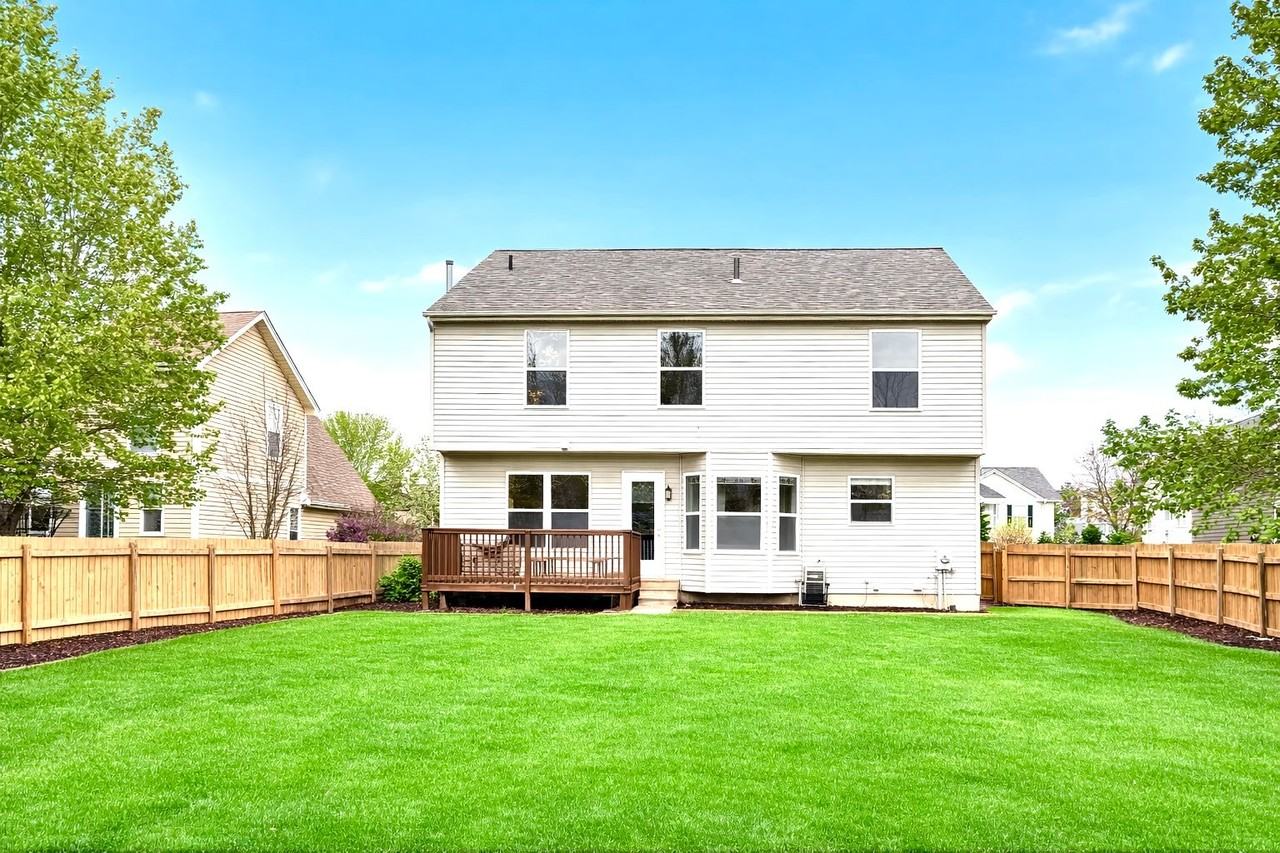 8635 Oak Creek Dr - Photo 2 of 21