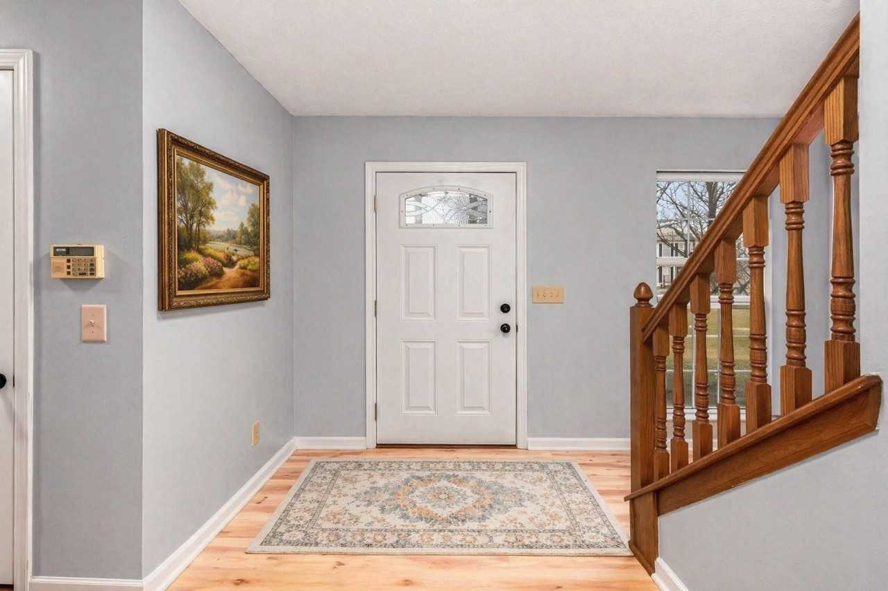 8635 Oak Creek Dr - Photo 5 of 21