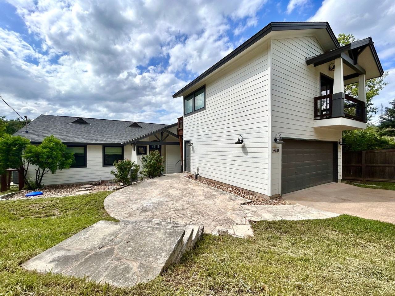 2408 Indian Creek Rd - Photo 2 of 39