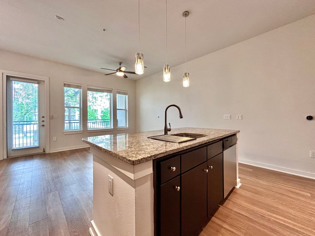 1900 Barton Springs Rd #2007 - Photo 6 of 23