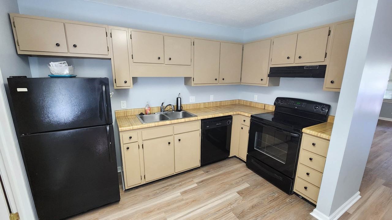 4583 Tarpon Bay Road - Photo 3 of 20