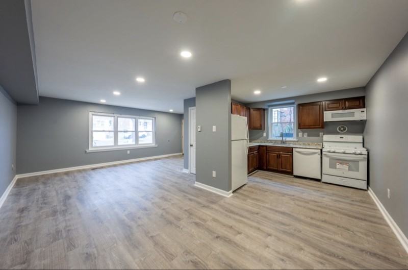 1726 Borbeck Ave 1st Fl - Photo 6 of 15