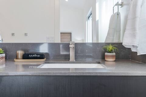 765 Nw #302 - Photo 5 of 46