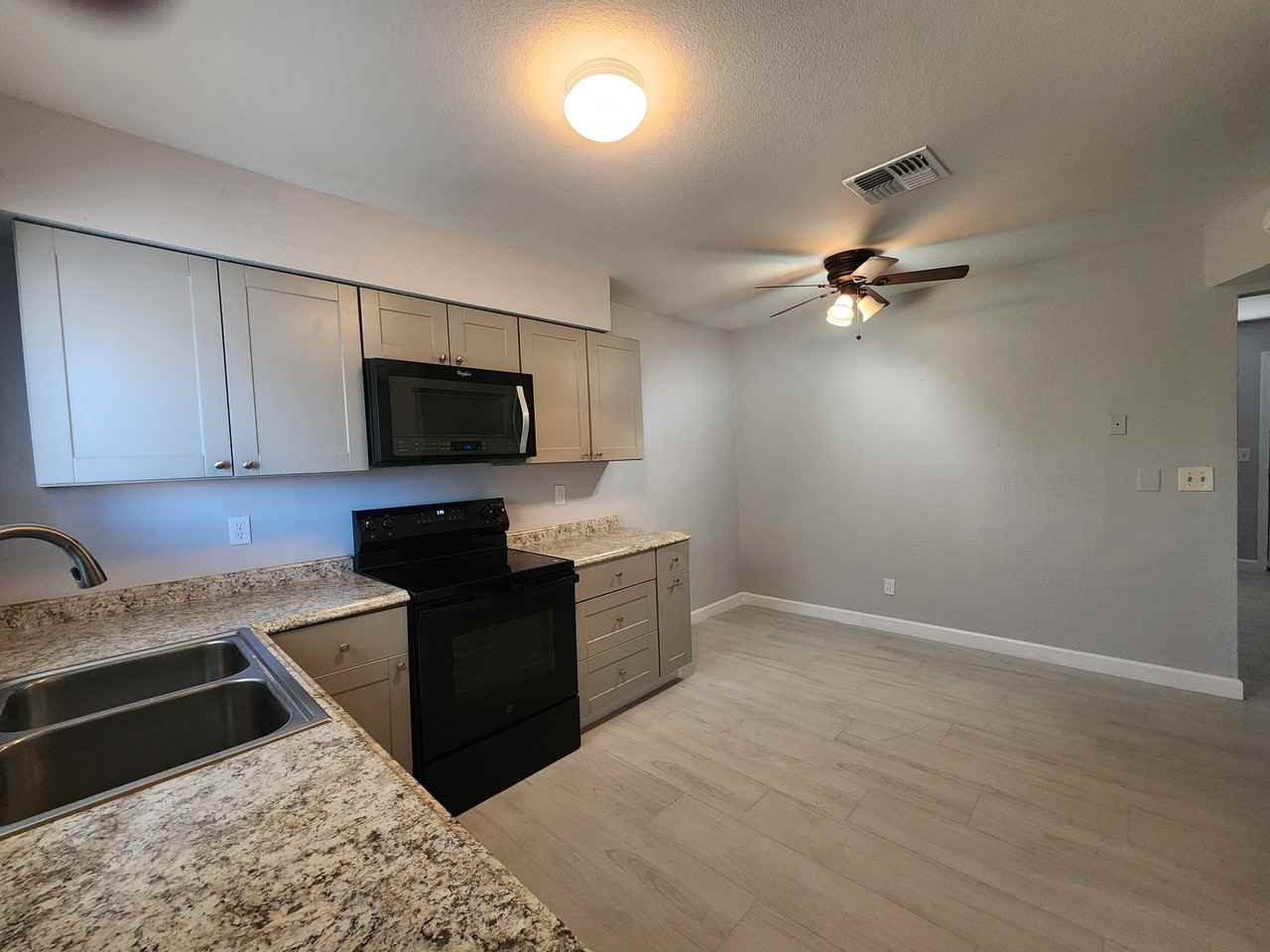 143 S Doran Bldg F #205 - Photo 7 of 20