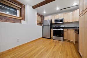 featured image of 325 Lafayette St #1003