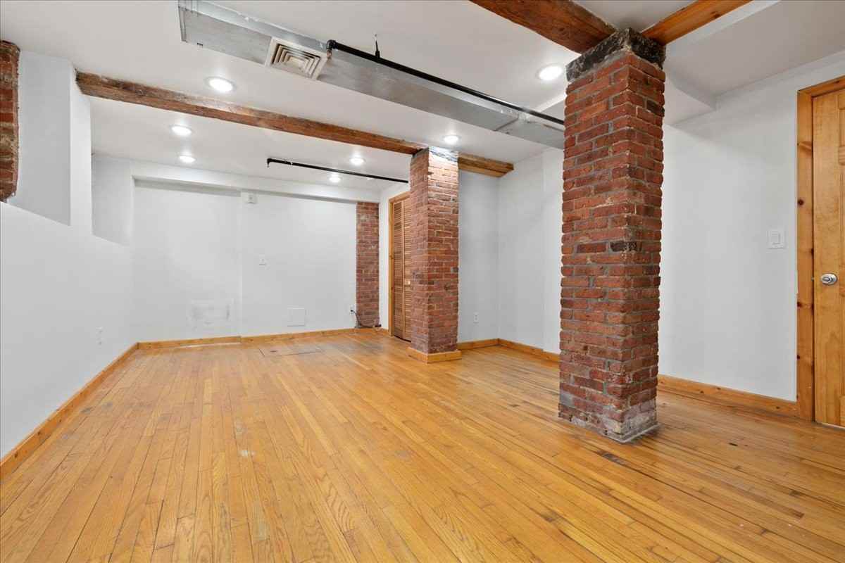 325 Lafayette St #1003 - Photo 5 of 17