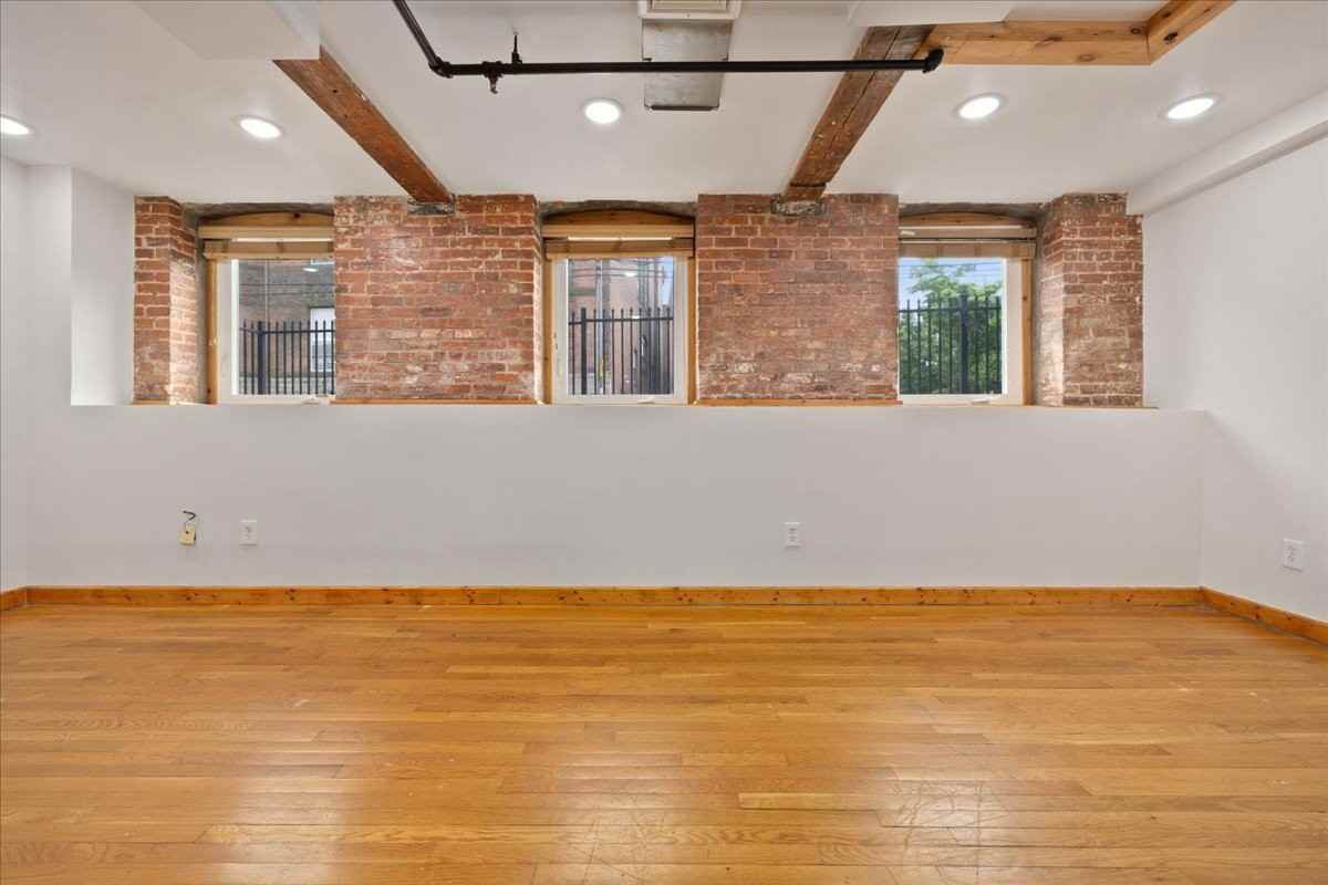 325 Lafayette St #1003 - Photo 7 of 17