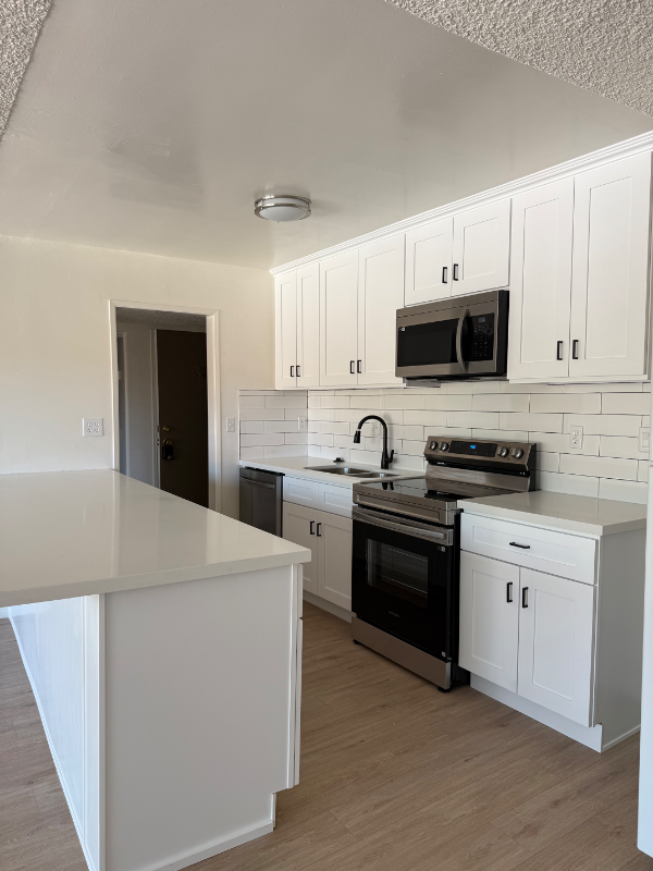 10200 De Soto Ave #324