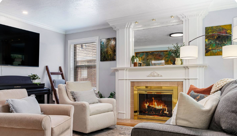 444 N Oakley St - Photo 3 of 28