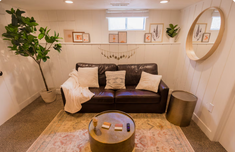 64 W Hartwell Ave #B - Photo 2 of 15