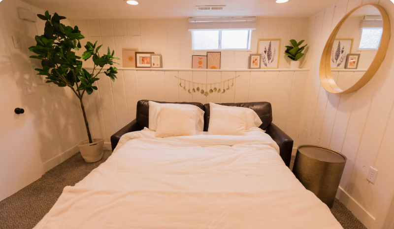 64 W Hartwell Ave #B - Photo 4 of 15