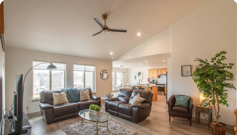 14343 S Highfield Dr - Photo 4 of 20