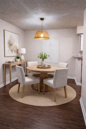 330 Commonwealth Cir - Photo 4 of 11