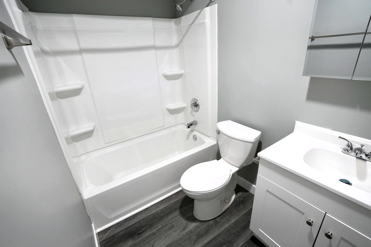 Salem Crown Apartments - Photo 7 of 10