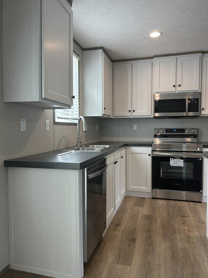 1495 Hwyn #L7 - Photo 3 of 11