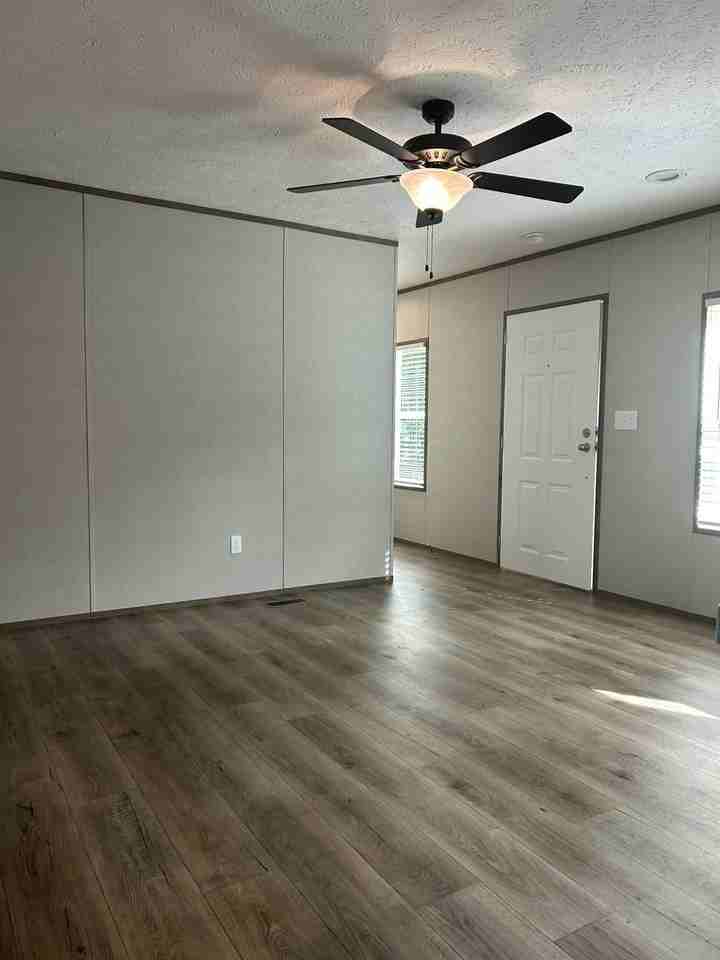 1495 Hwyn #L7 - Photo 6 of 11