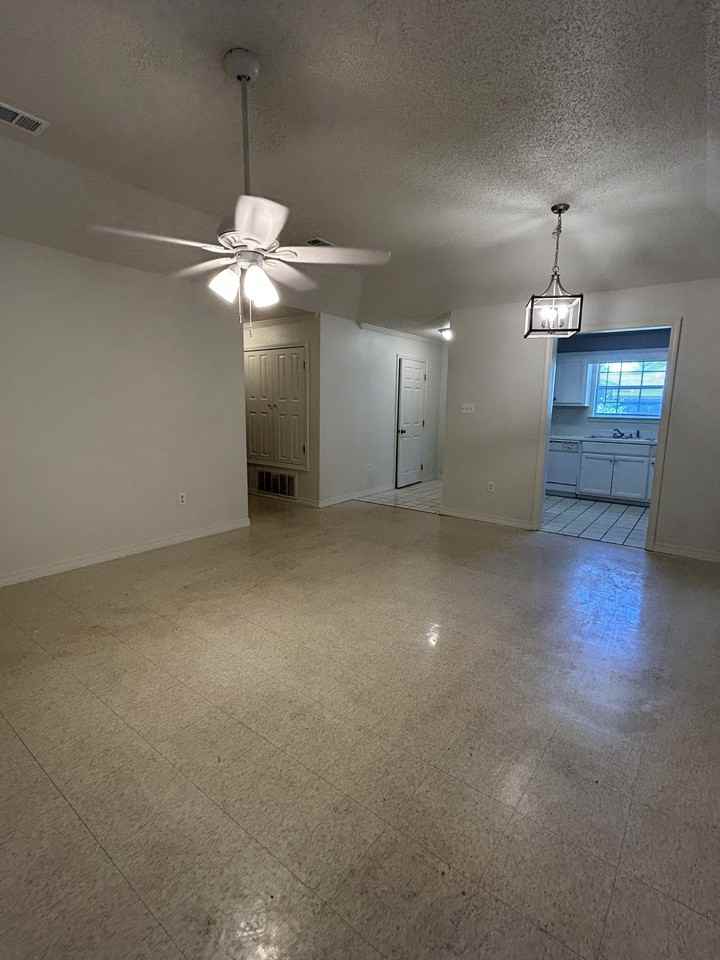 199 C 16th Street - Photo 3 of 15