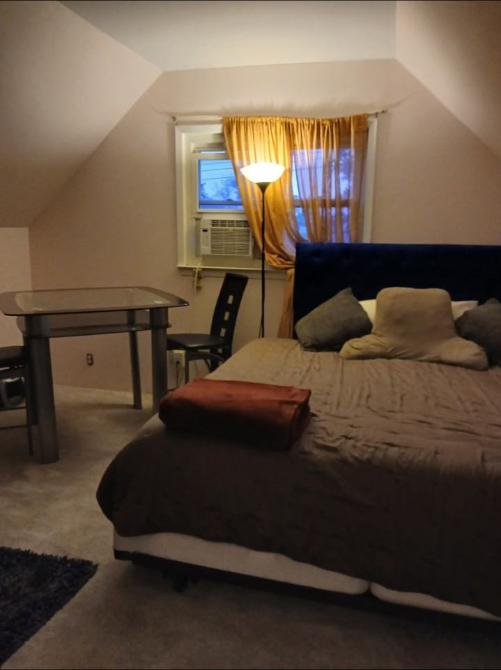 160th St #1stFL - Photo 4 of 10