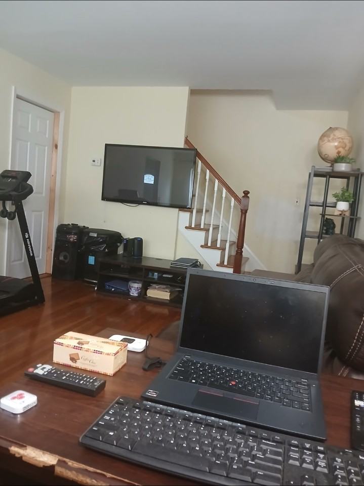 160th St #1stFL - Photo 6 of 10