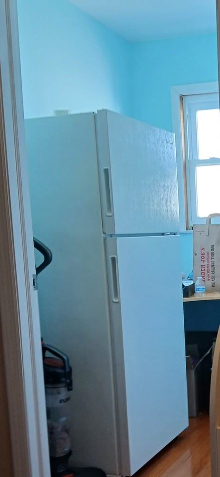 160th St #1stFL - Photo 7 of 10