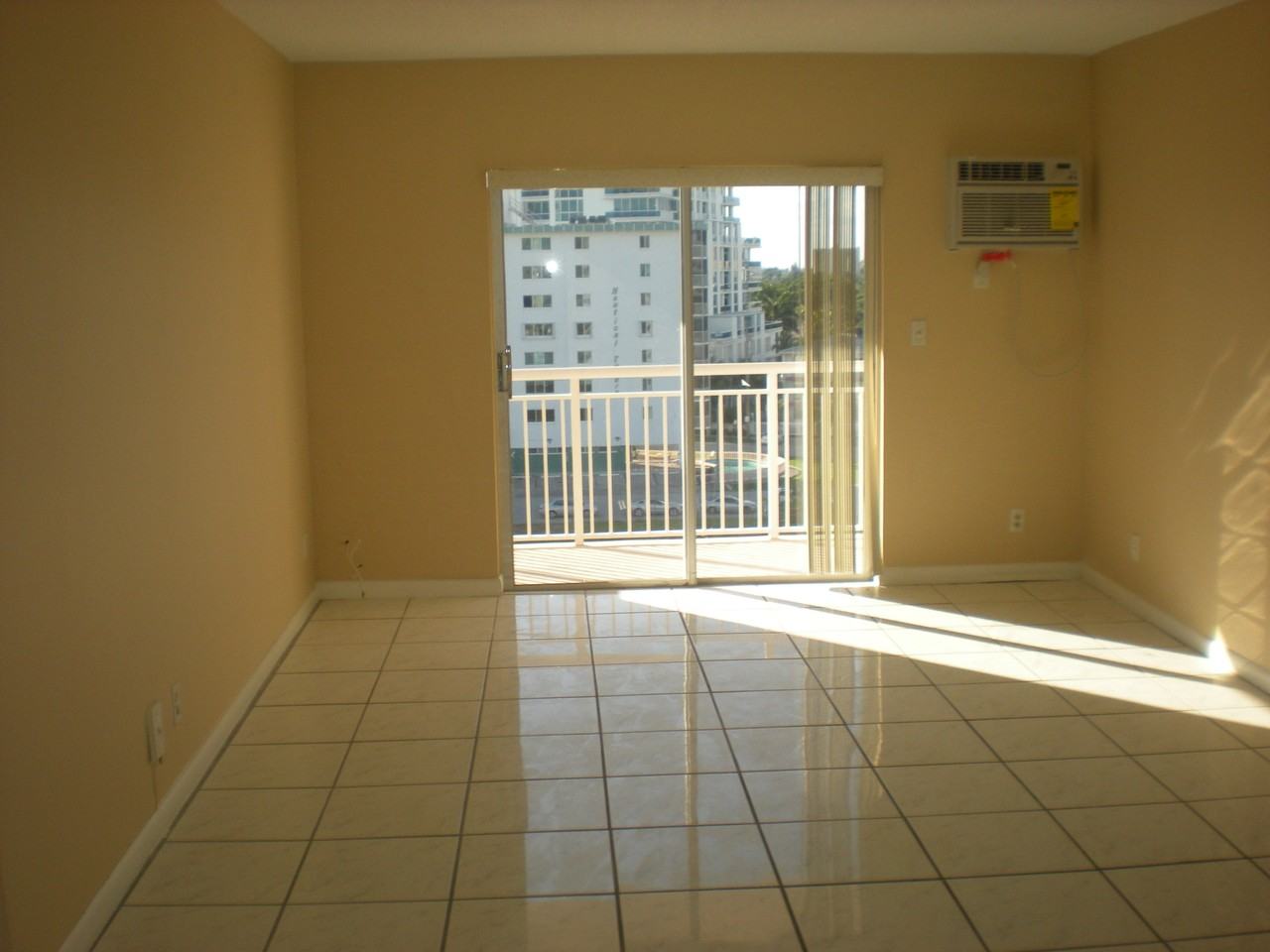 720 Orton Ave #704 - Photo 7 of 7