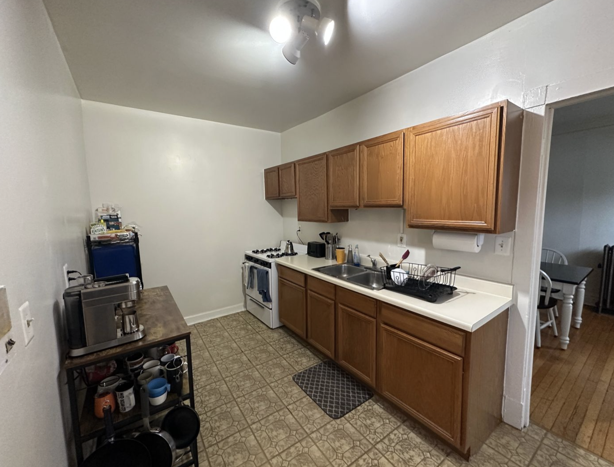 3619 N Pine Grove Ave #2 - Photo 4 of 7