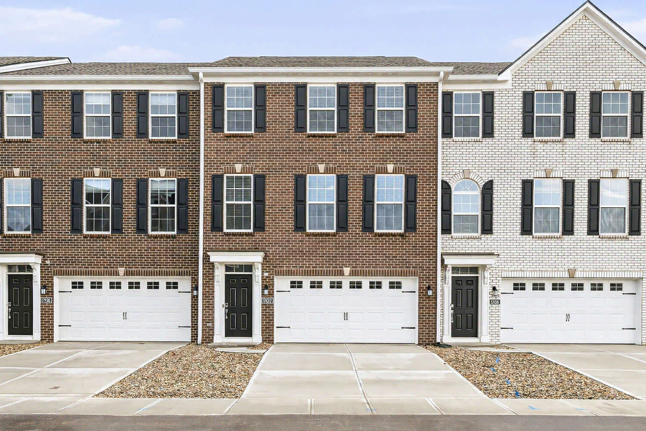 5922 Juna Ave #5922 - Photo 2 of 35