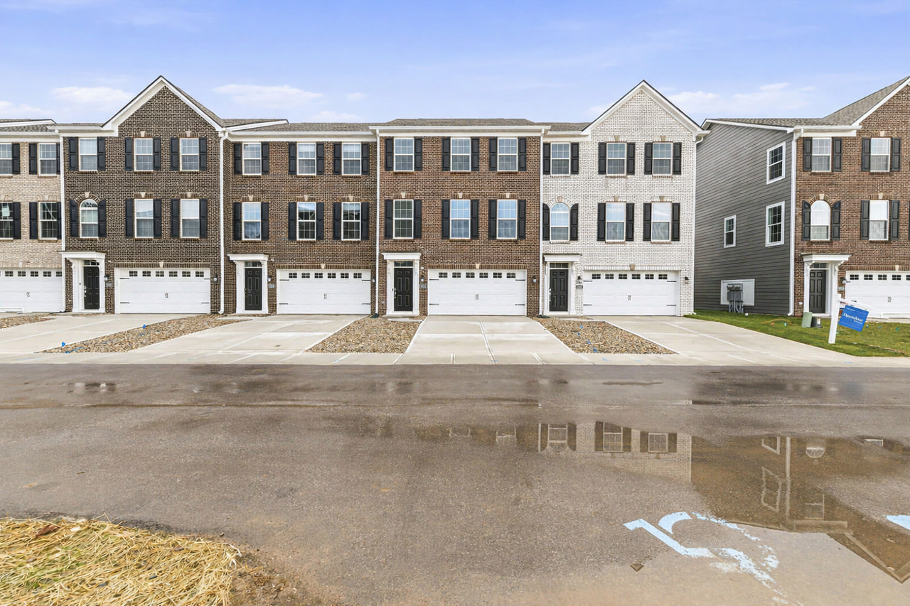 5922 Juna Ave #5922 - Photo 3 of 35