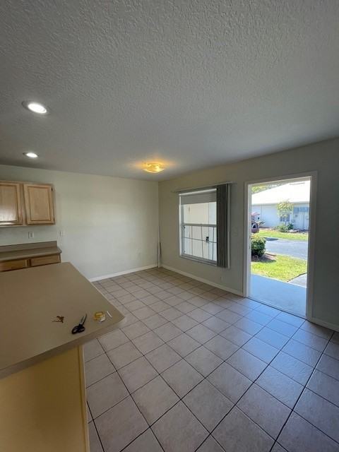 1869 Highland Rd - Photo 4 of 30