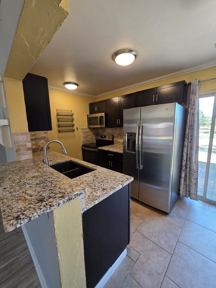 4434 W Pondview Dr #NA - Photo 6 of 23