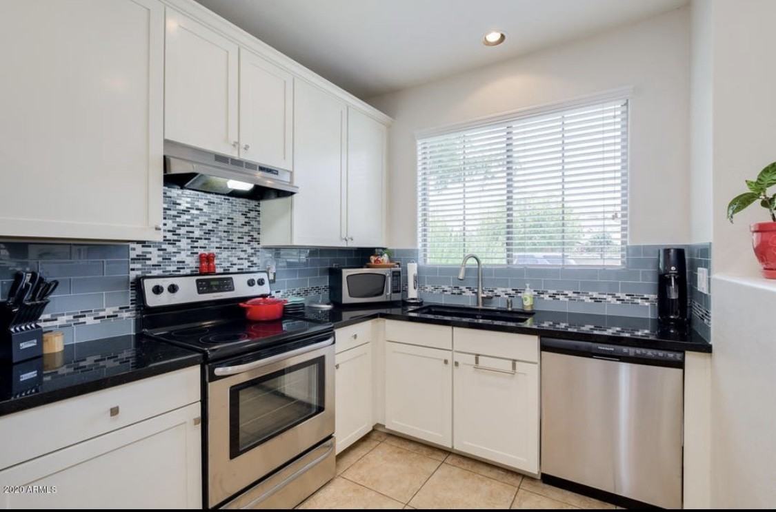 7532 S 31st Pl #NA - Photo 4 of 18