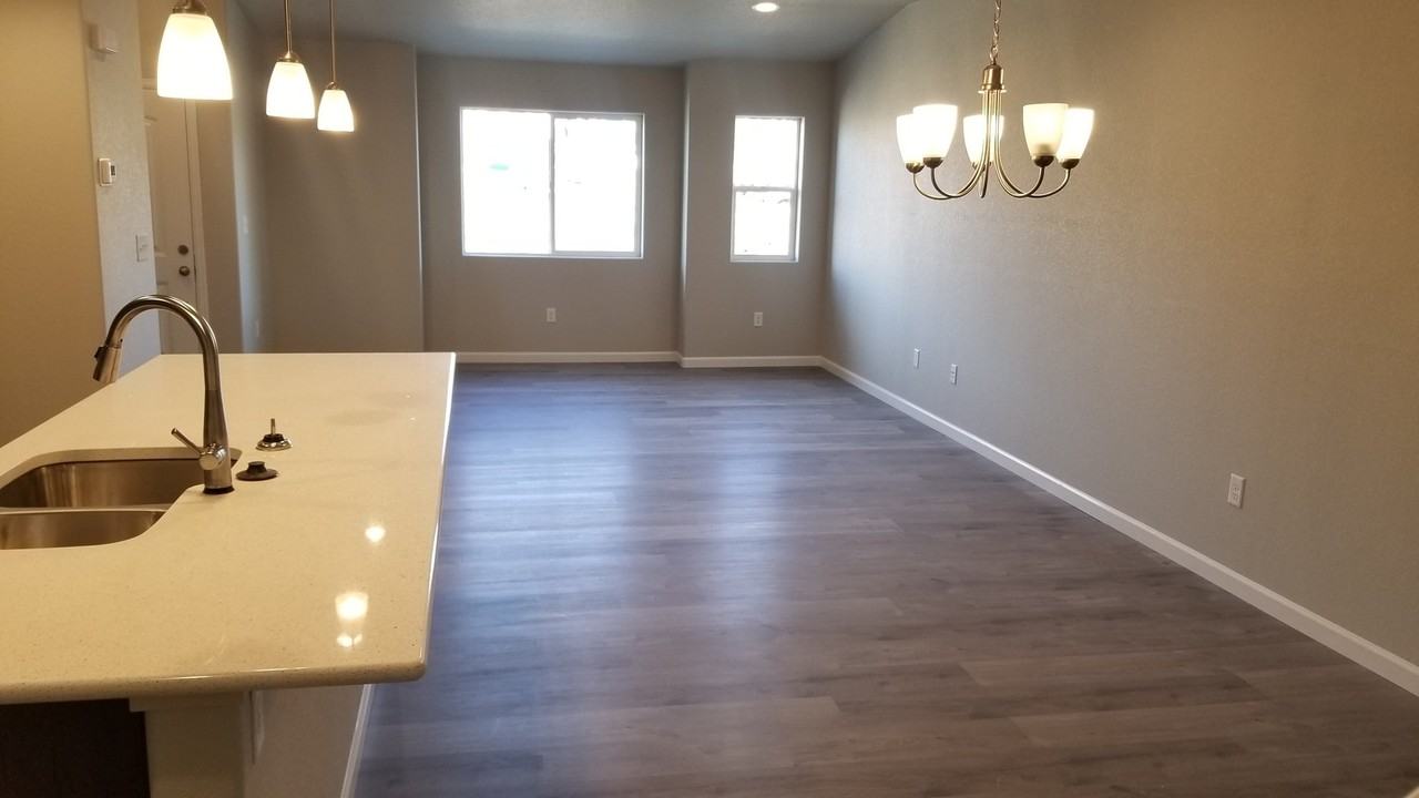 1055 Petra Hts - Photo 6 of 17