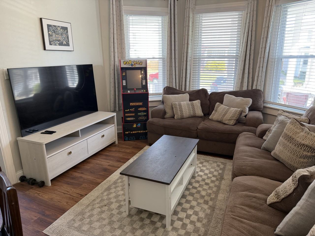 217 West 30th Street - Photo 5 of 6