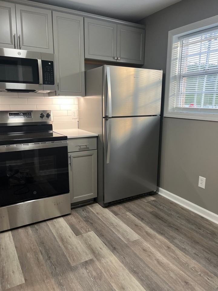 108 Shady Brook Dr - Photo 3 of 20